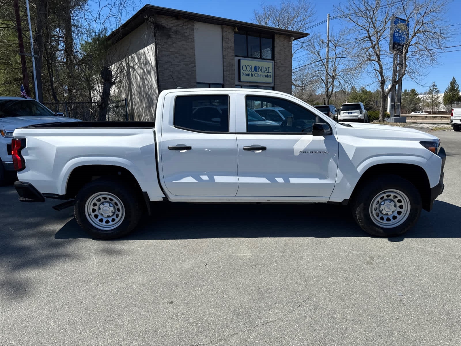 2024 Chevrolet Colorado WT