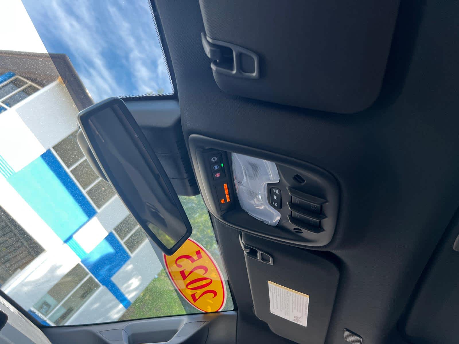 2025 Chevrolet Colorado ZR2 - Photo 25