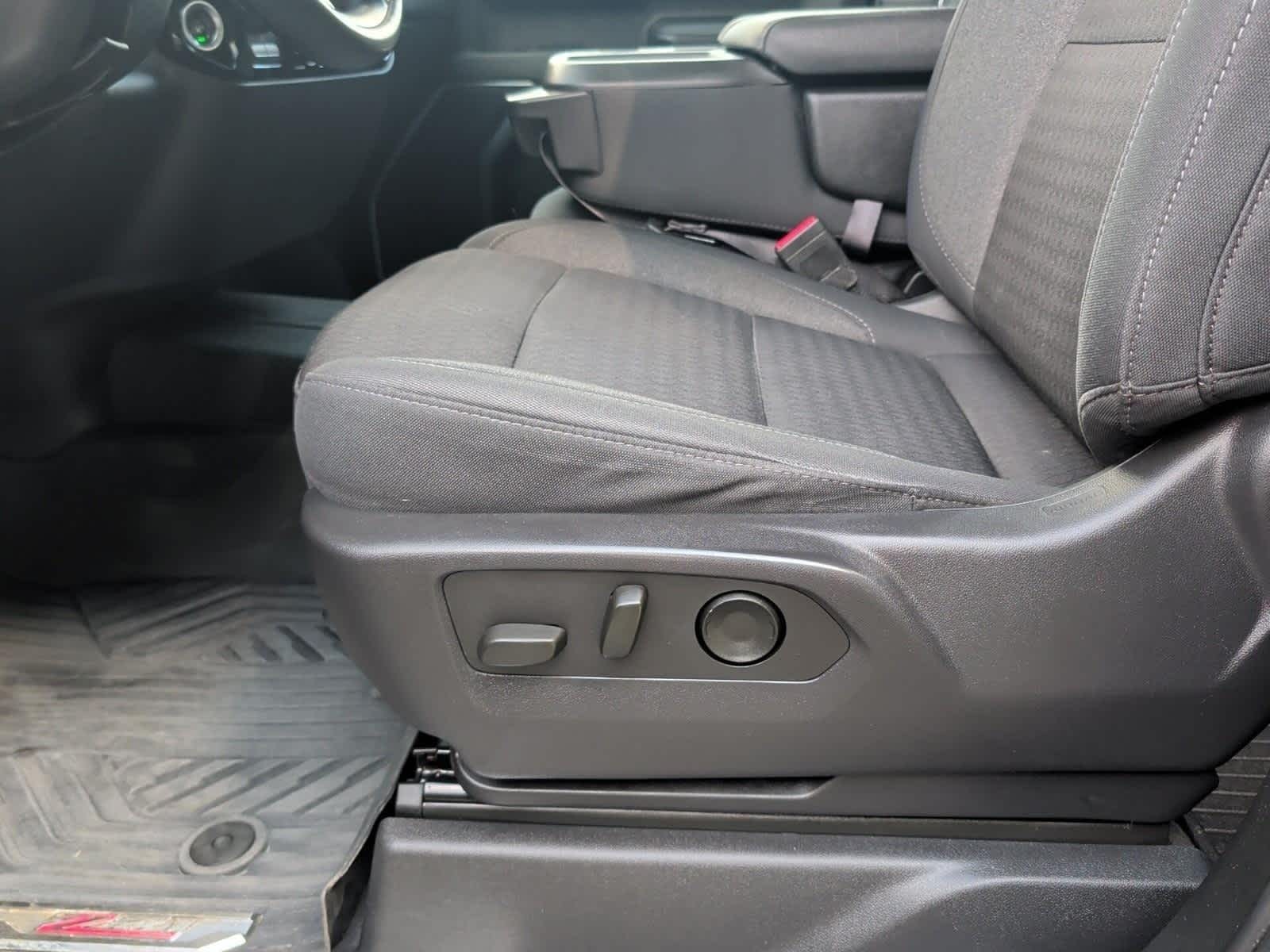 2023 Chevrolet Silverado 1500 RST - Photo 15