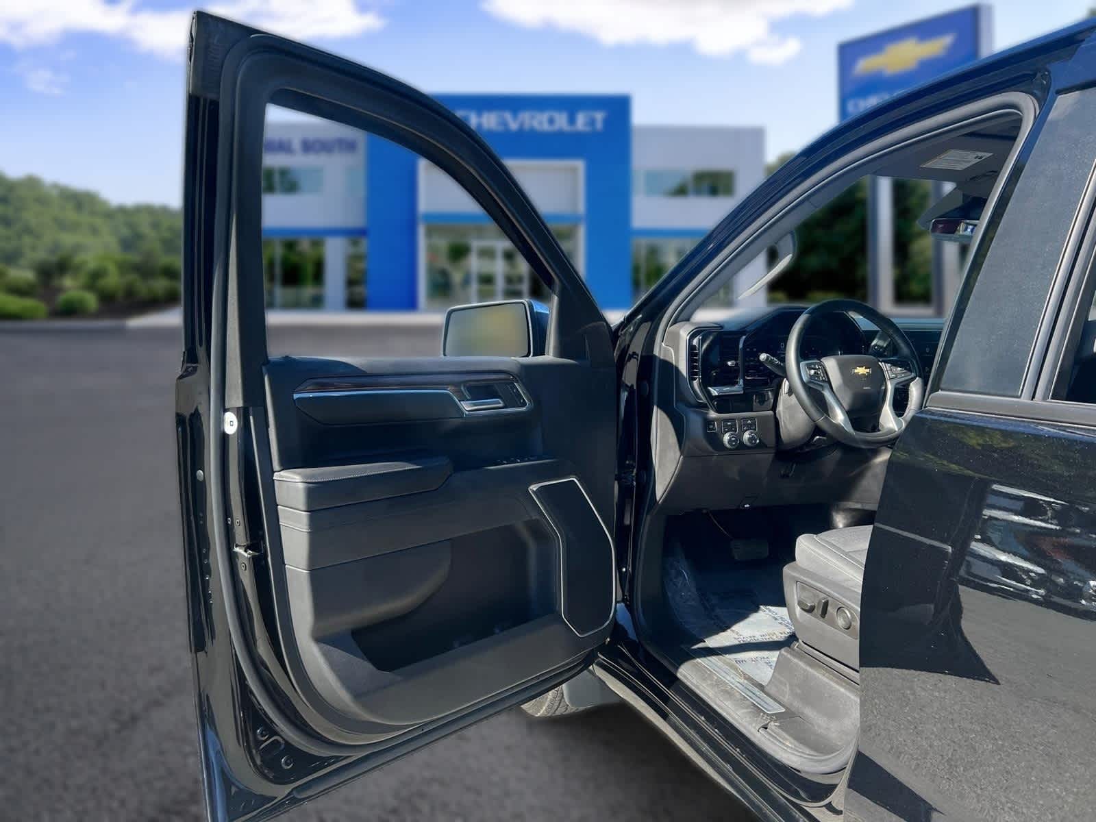 2024 Chevrolet Silverado 1500 LT - Photo 15