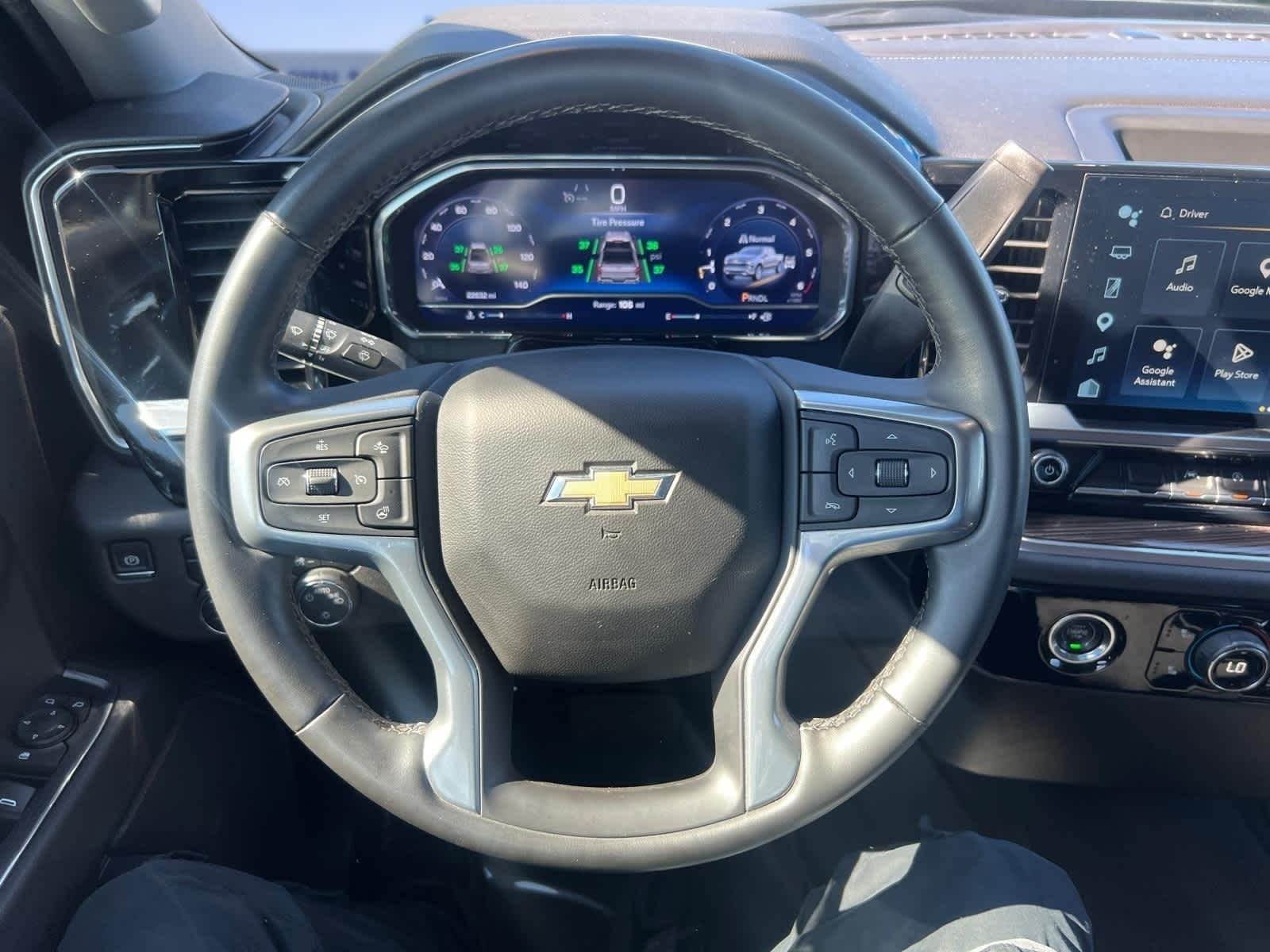 2024 Chevrolet Silverado 1500 LT - Photo 16