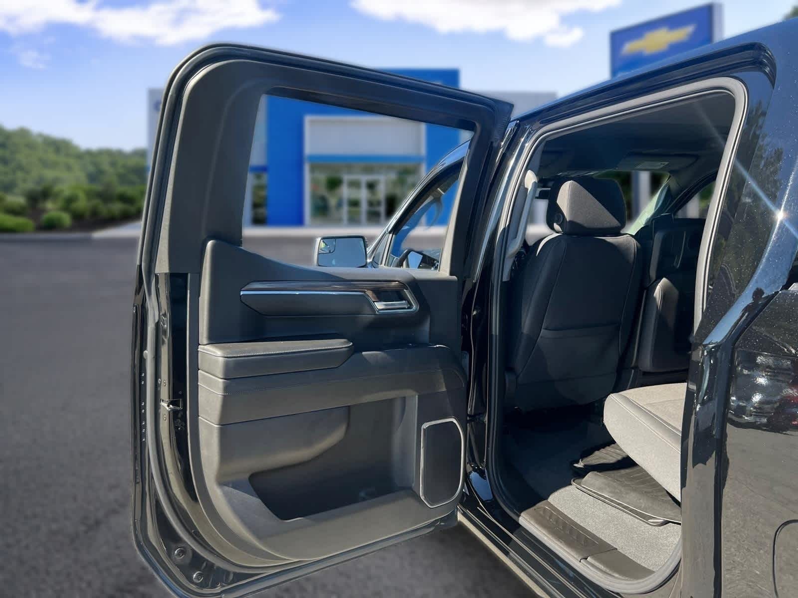 2024 Chevrolet Silverado 1500 LT - Photo 29