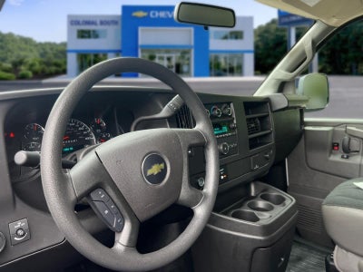2025 Chevrolet Express Cargo WT