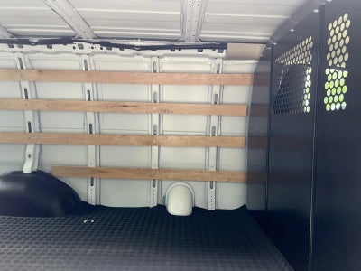 2025 Chevrolet Express Cargo WT