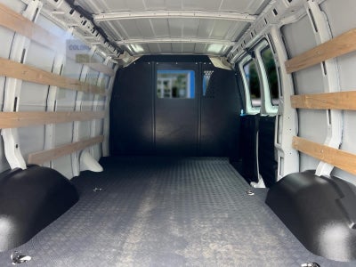 2025 Chevrolet Express Cargo WT