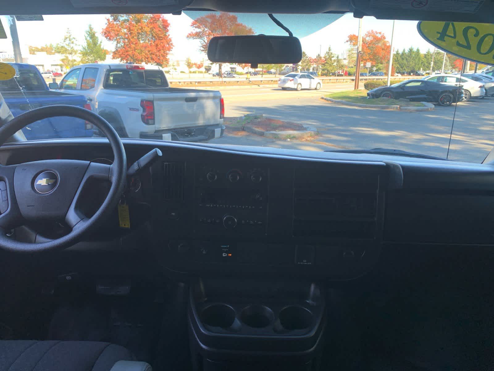 2024 Chevrolet Express Cargo 2500 WT