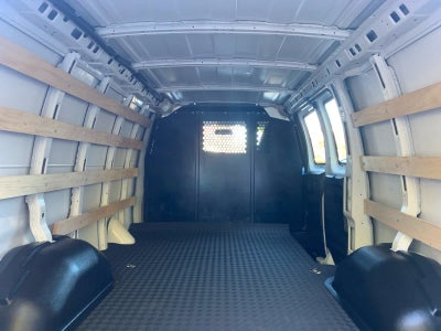 2024 Chevrolet Express Cargo 2500 WT