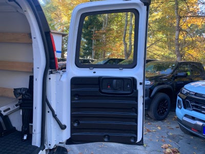 2024 Chevrolet Express Cargo 2500 WT