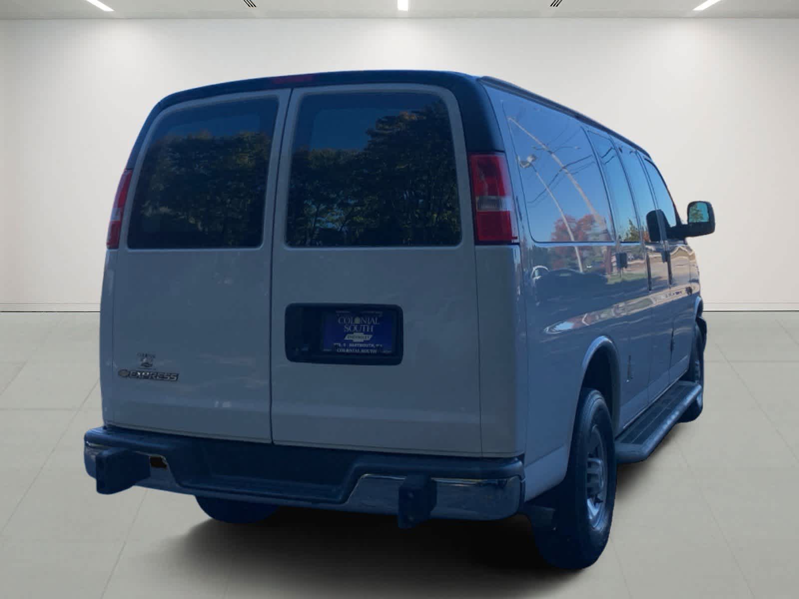 2024 Chevrolet Express Cargo 2500 WT