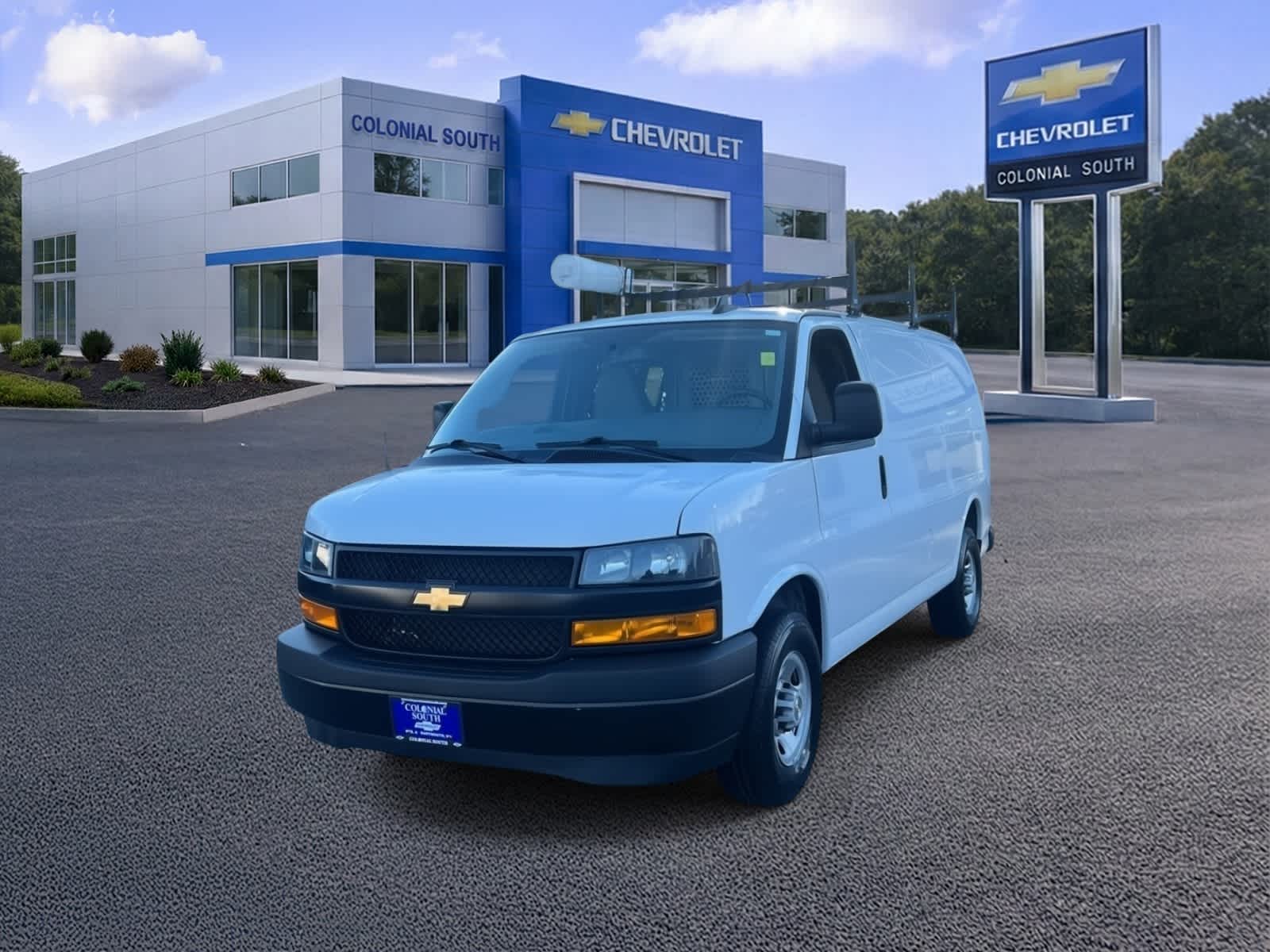 2024 Chevrolet Express Cargo 3500 WT