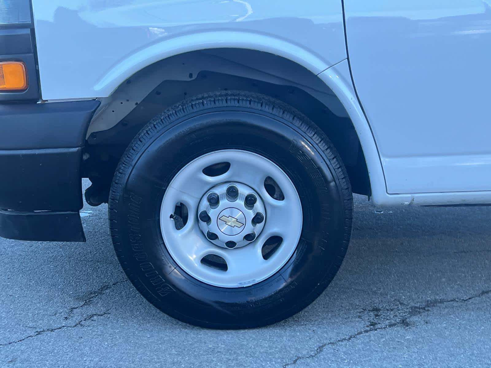 2024 Chevrolet Express Cargo 3500 WT