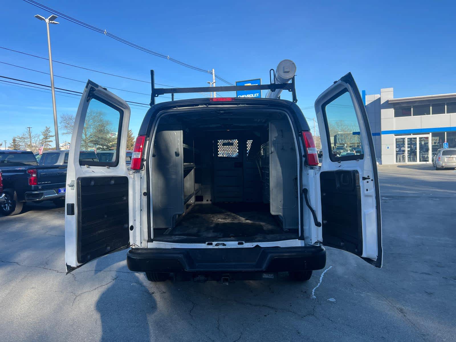 2024 Chevrolet Express Cargo 3500 WT