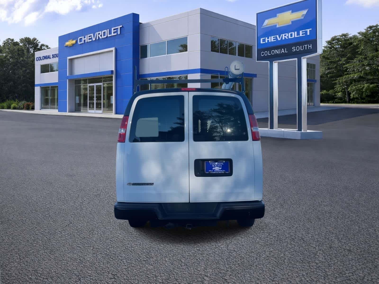 2024 Chevrolet Express Cargo 3500 WT