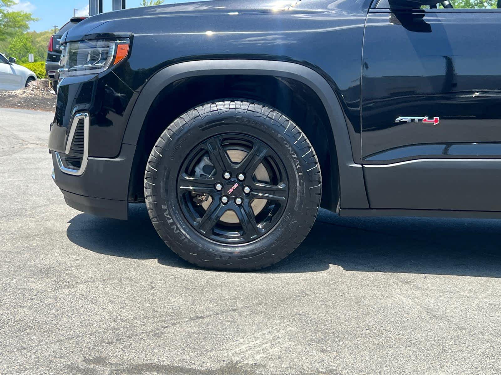 2023 GMC Acadia AT4
