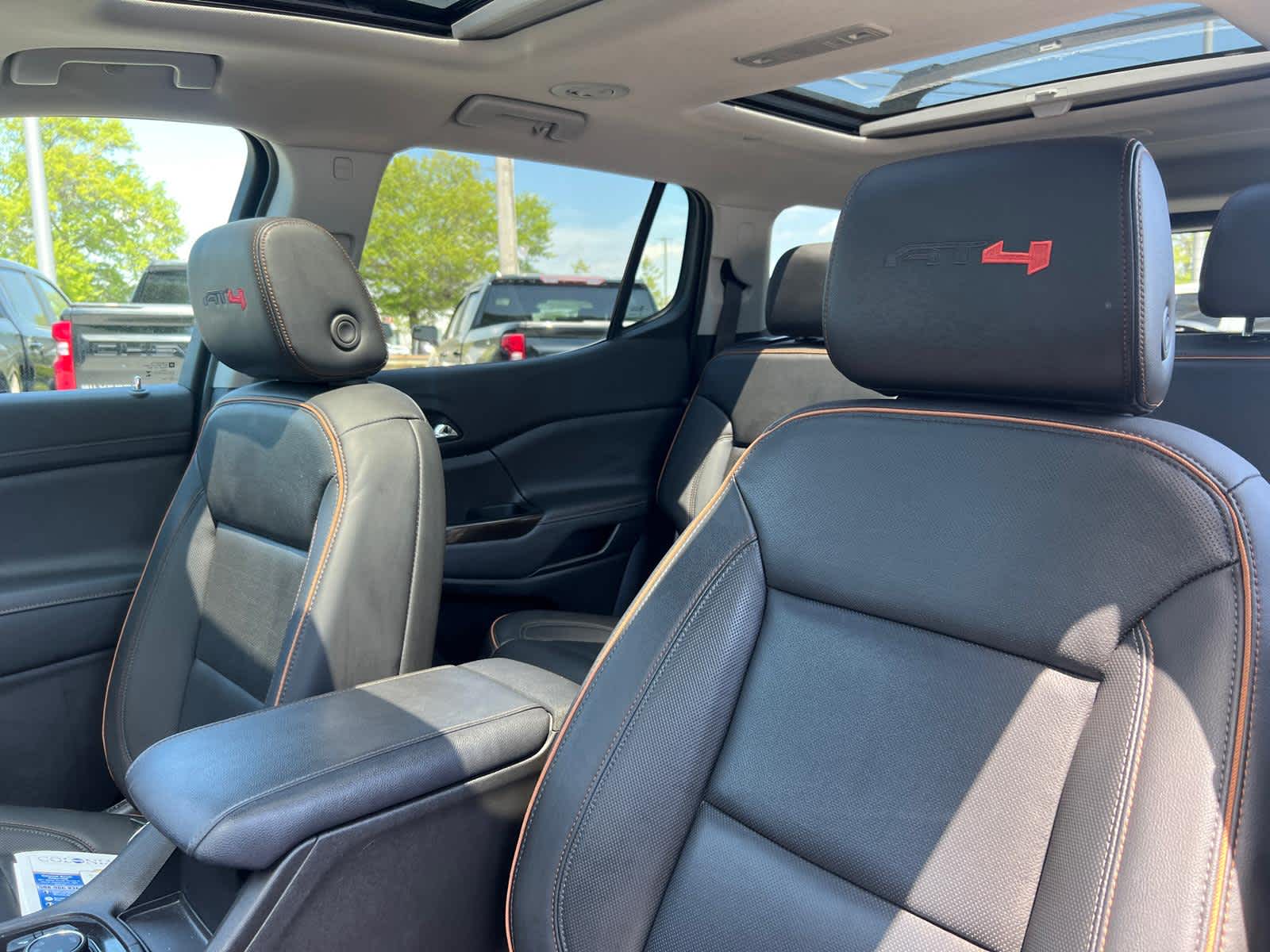 2023 GMC Acadia AT4