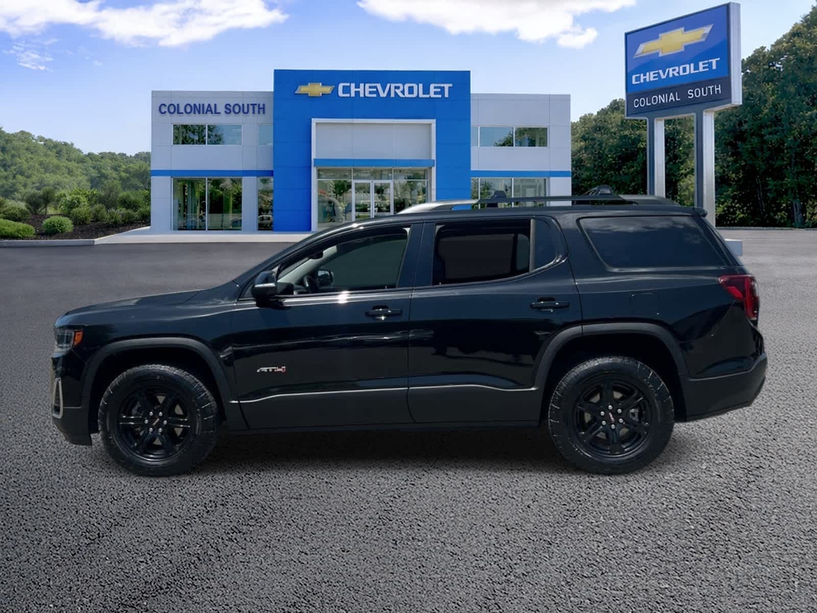 2023 GMC Acadia AT4