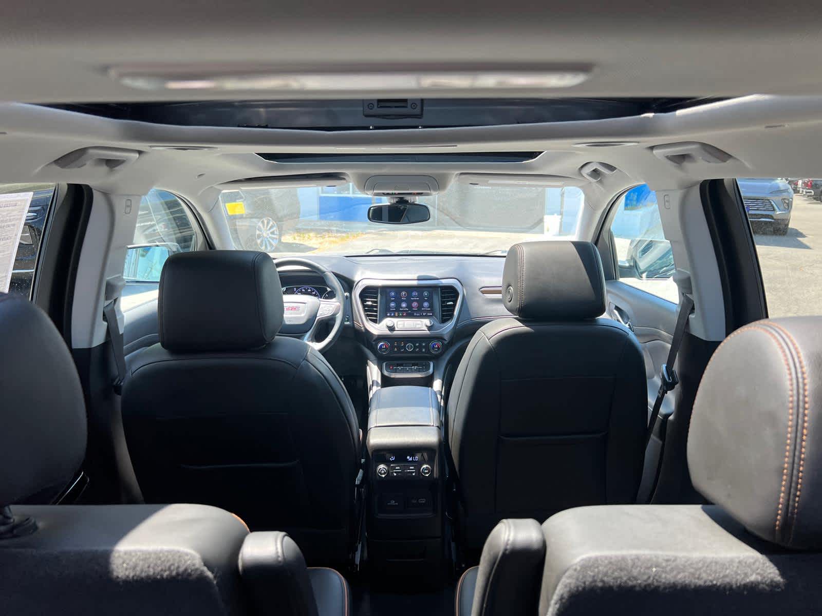 2023 GMC Acadia AT4