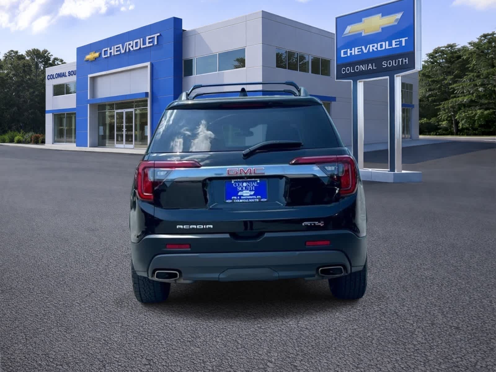 2023 GMC Acadia AT4