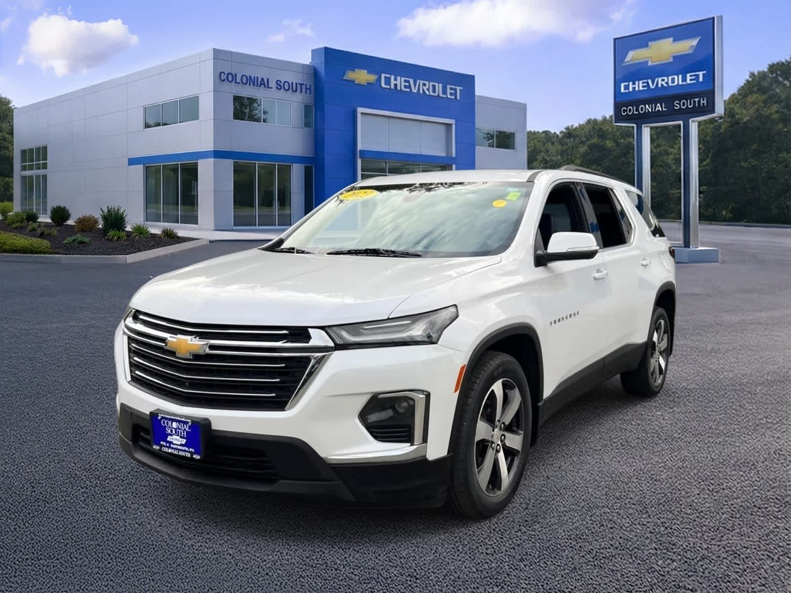 2023 Chevrolet Traverse LT Leather