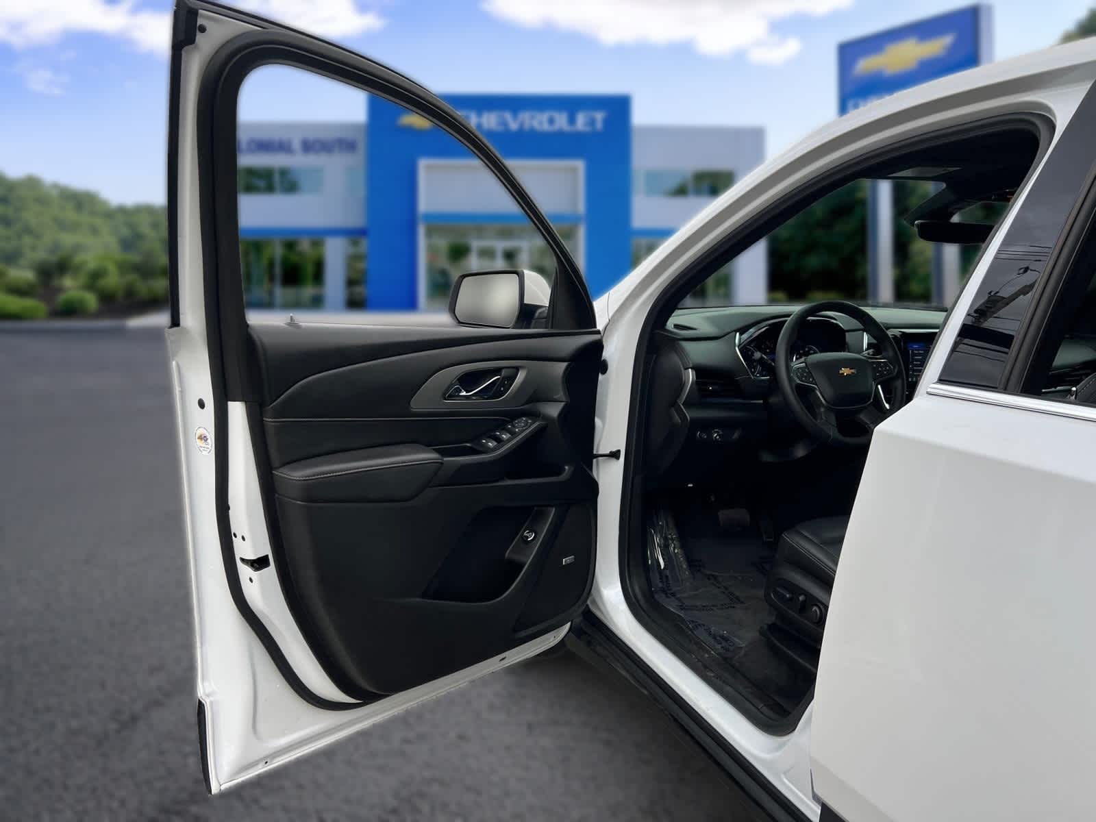 2023 Chevrolet Traverse 3LT - Photo 15