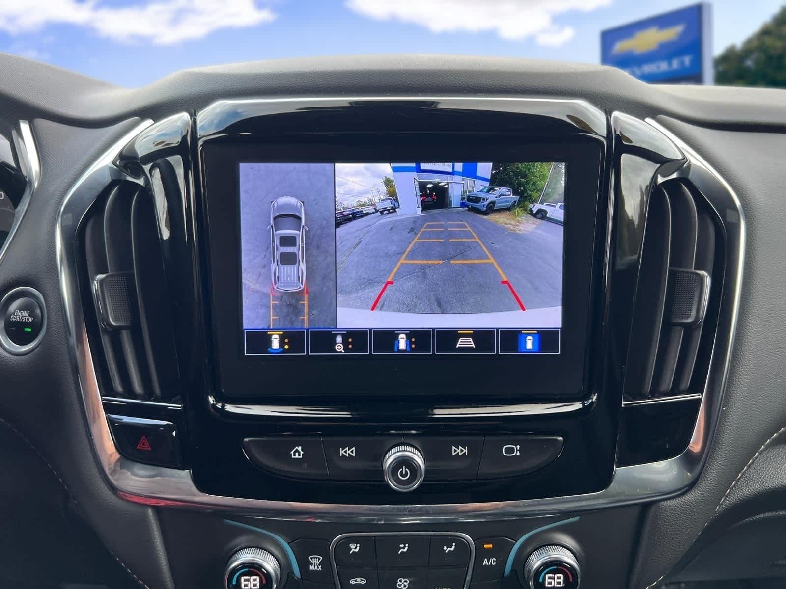 2023 Chevrolet Traverse 3LT - Photo 25