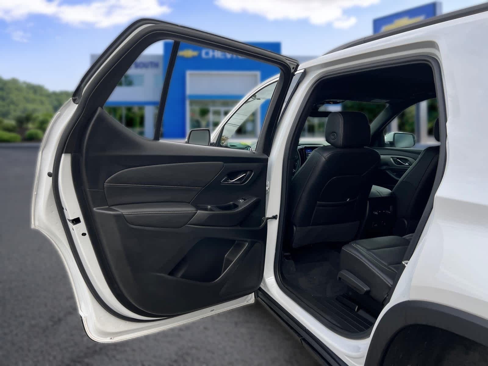 2023 Chevrolet Traverse 3LT - Photo 29