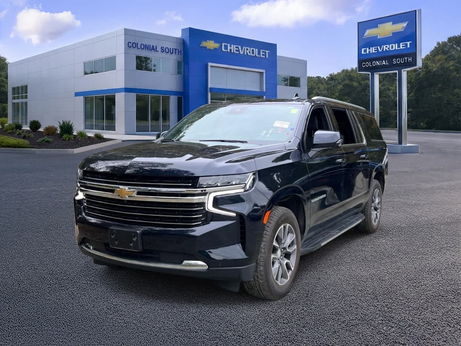 2023 Chevrolet Suburban LT