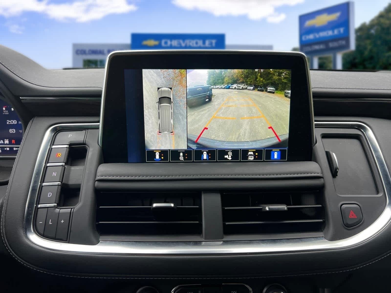 2023 Chevrolet Suburban LT