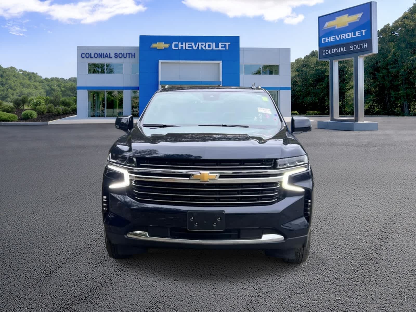 2023 Chevrolet Suburban LT