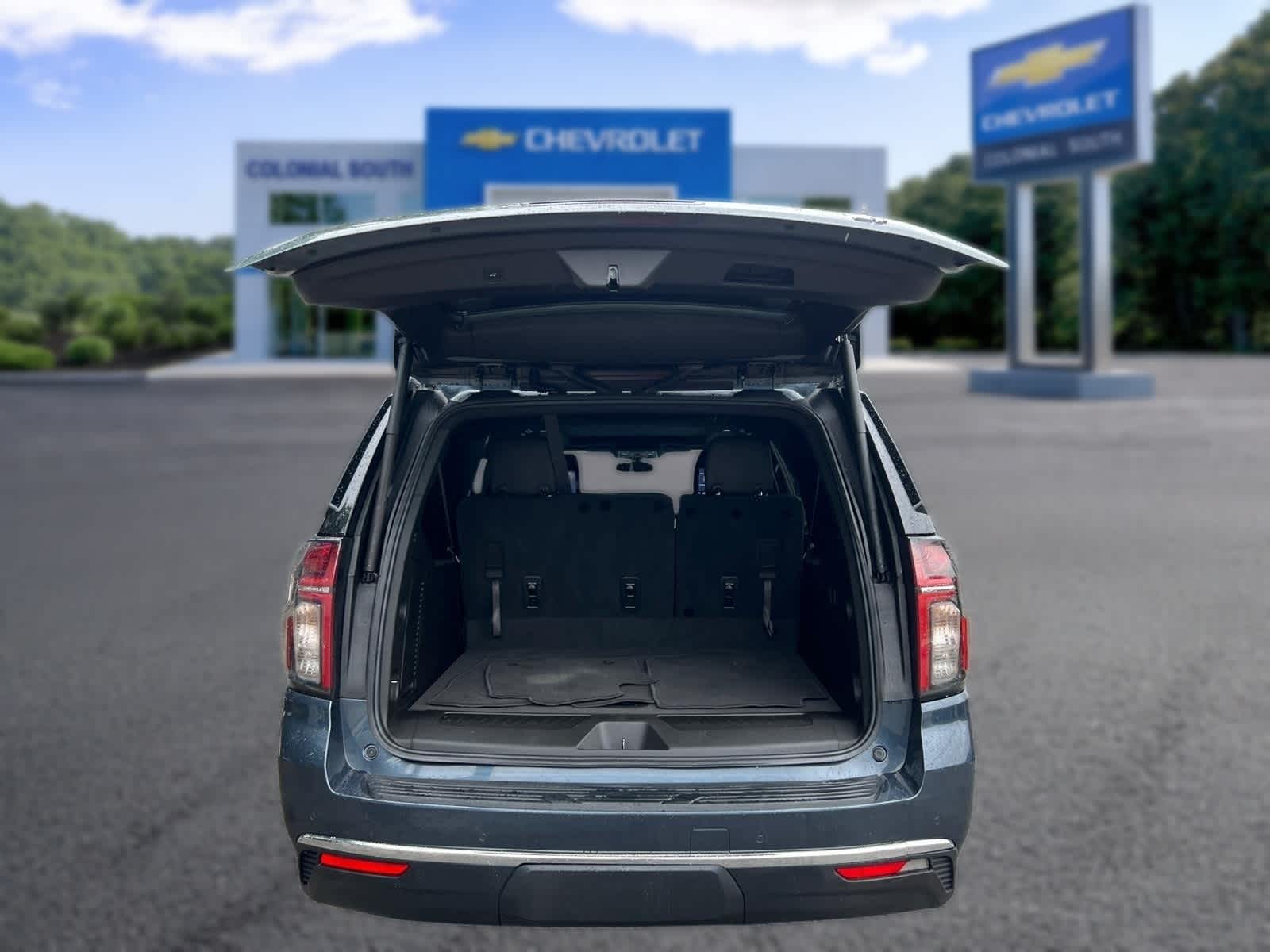 2021 Chevrolet Suburban LT