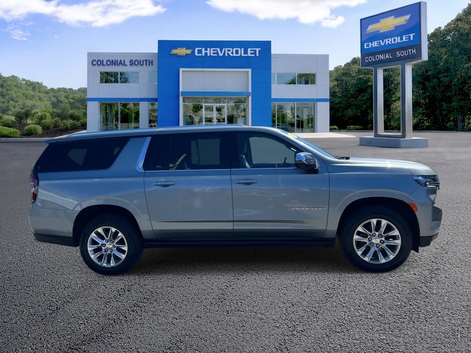 2023 Chevrolet Suburban Premier