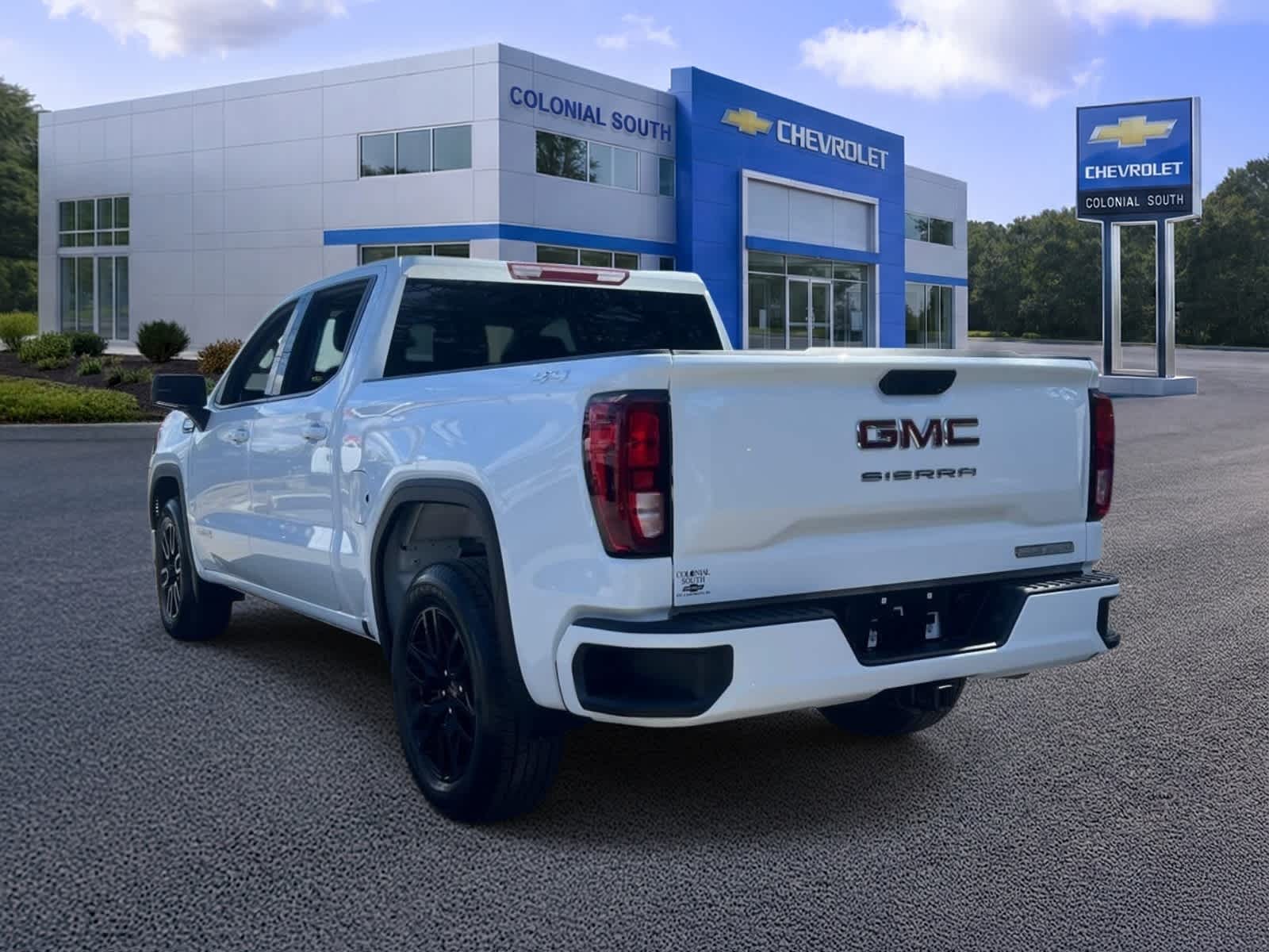 2025 GMC Sierra 1500 Elevation