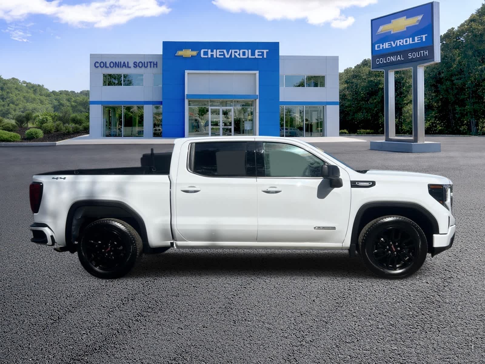 2025 GMC Sierra 1500 Elevation