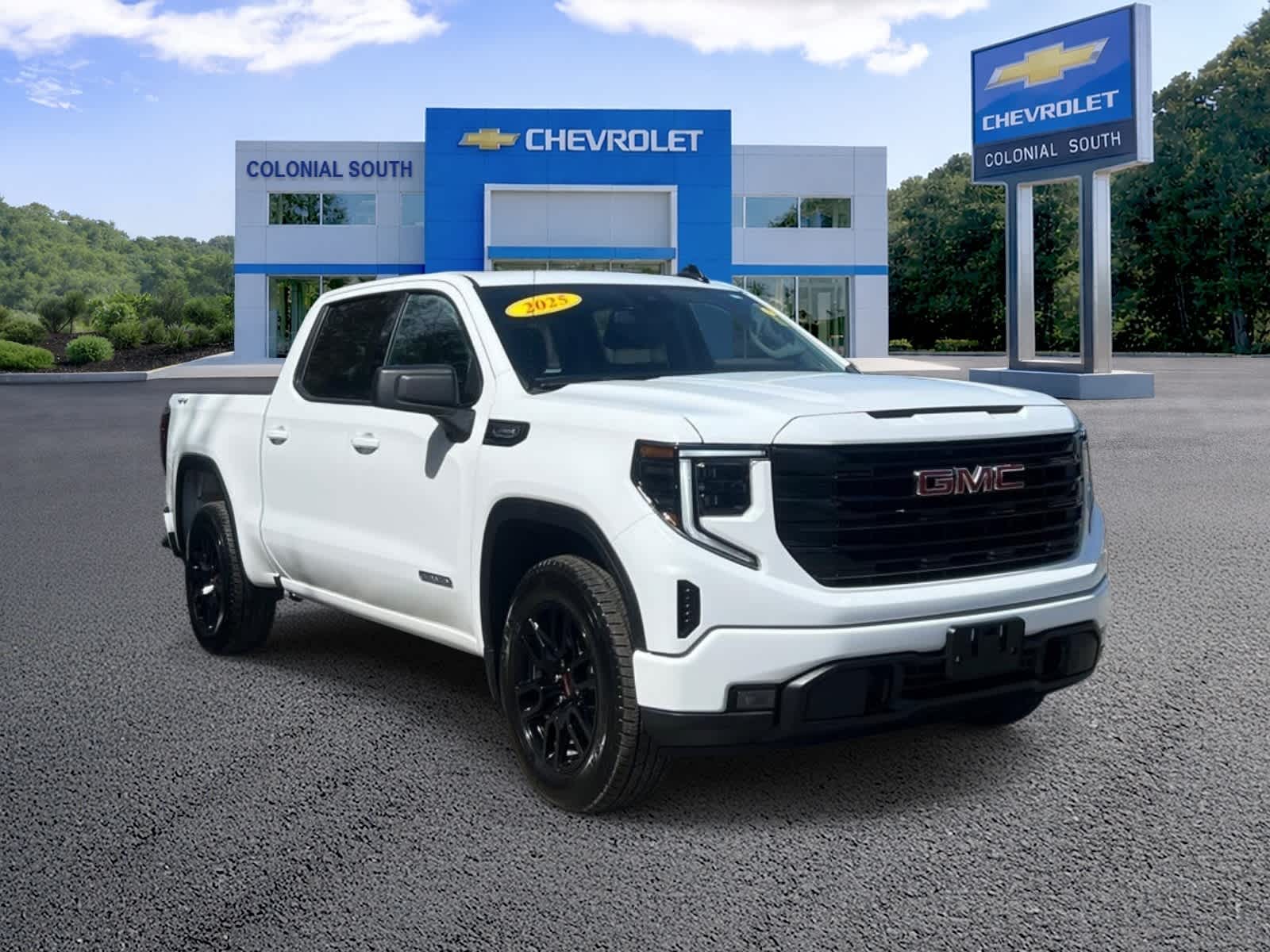 2025 GMC Sierra 1500 Elevation