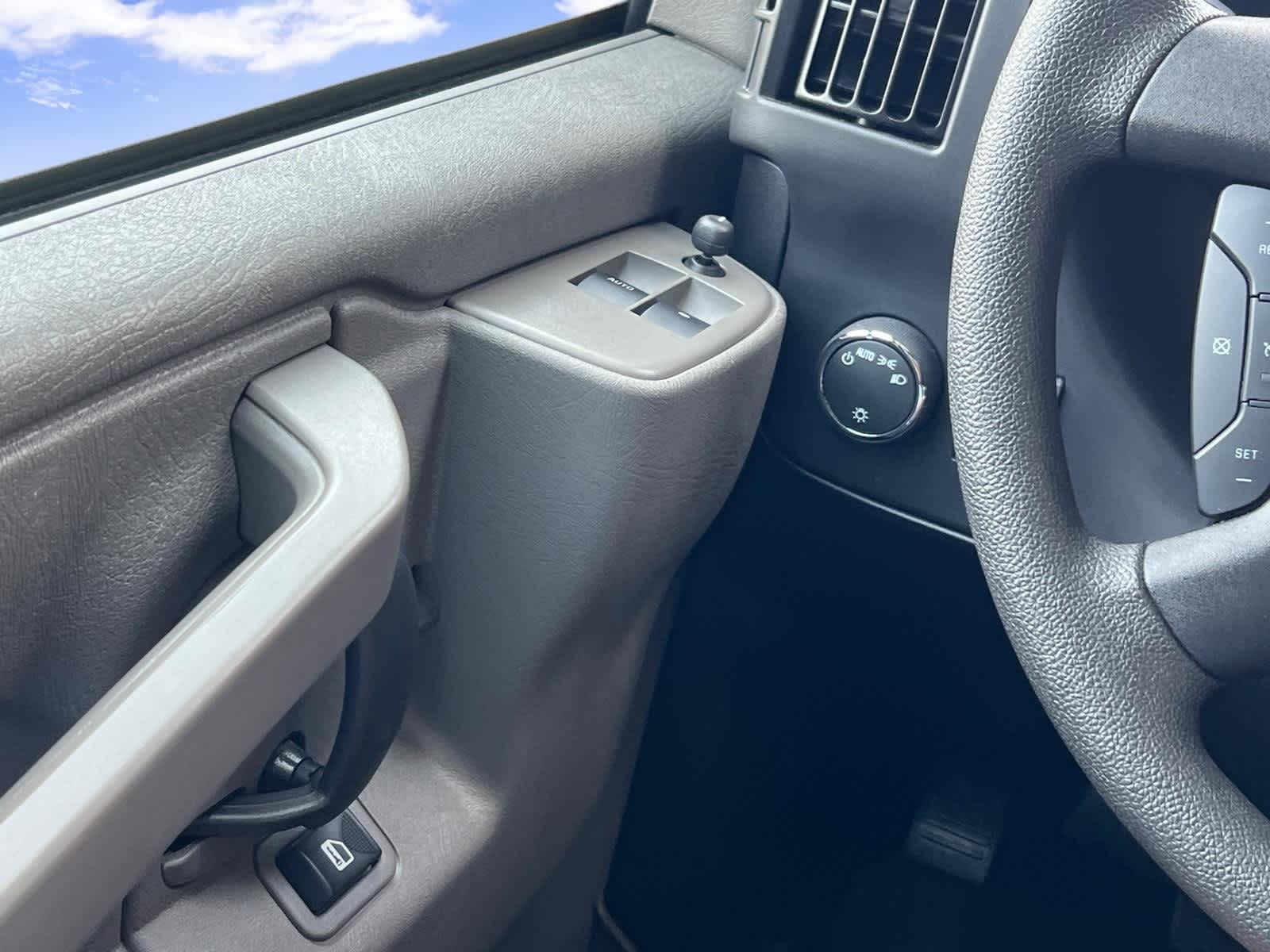 2025 GMC Savana Cargo Work Van