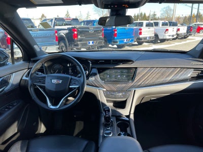 2025 Cadillac XT6 Premium Luxury