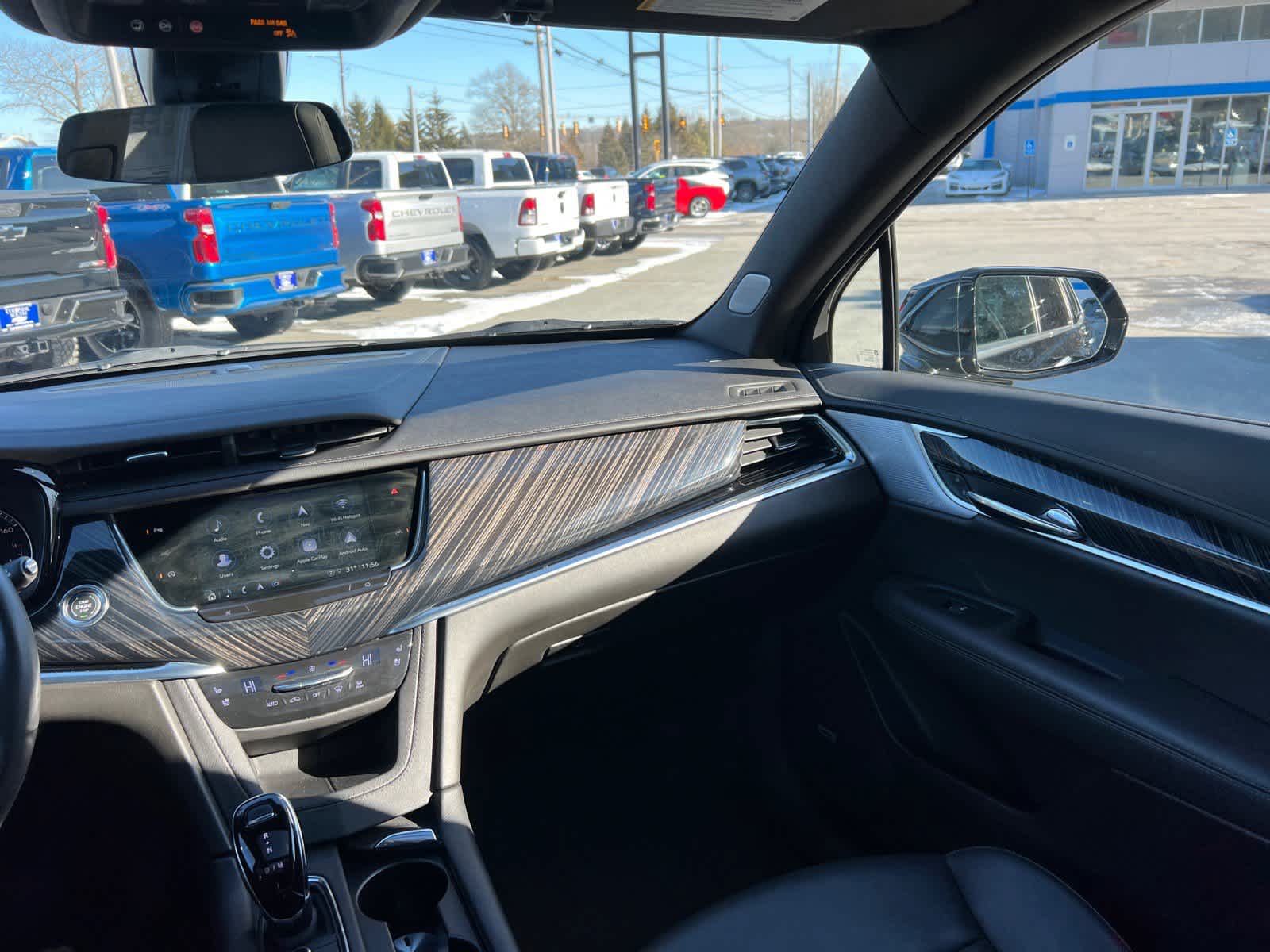 2025 Cadillac XT6 Premium Luxury