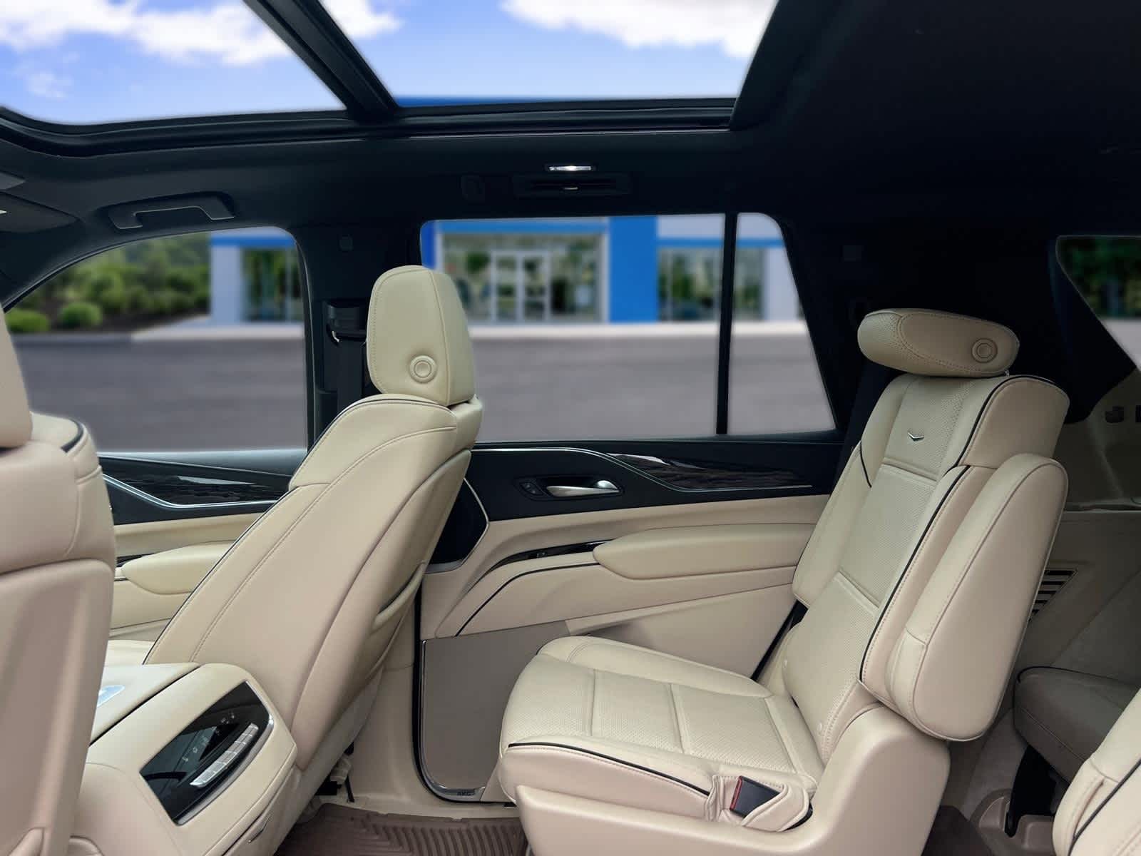 2023 Cadillac Escalade 4WD Premium Luxury