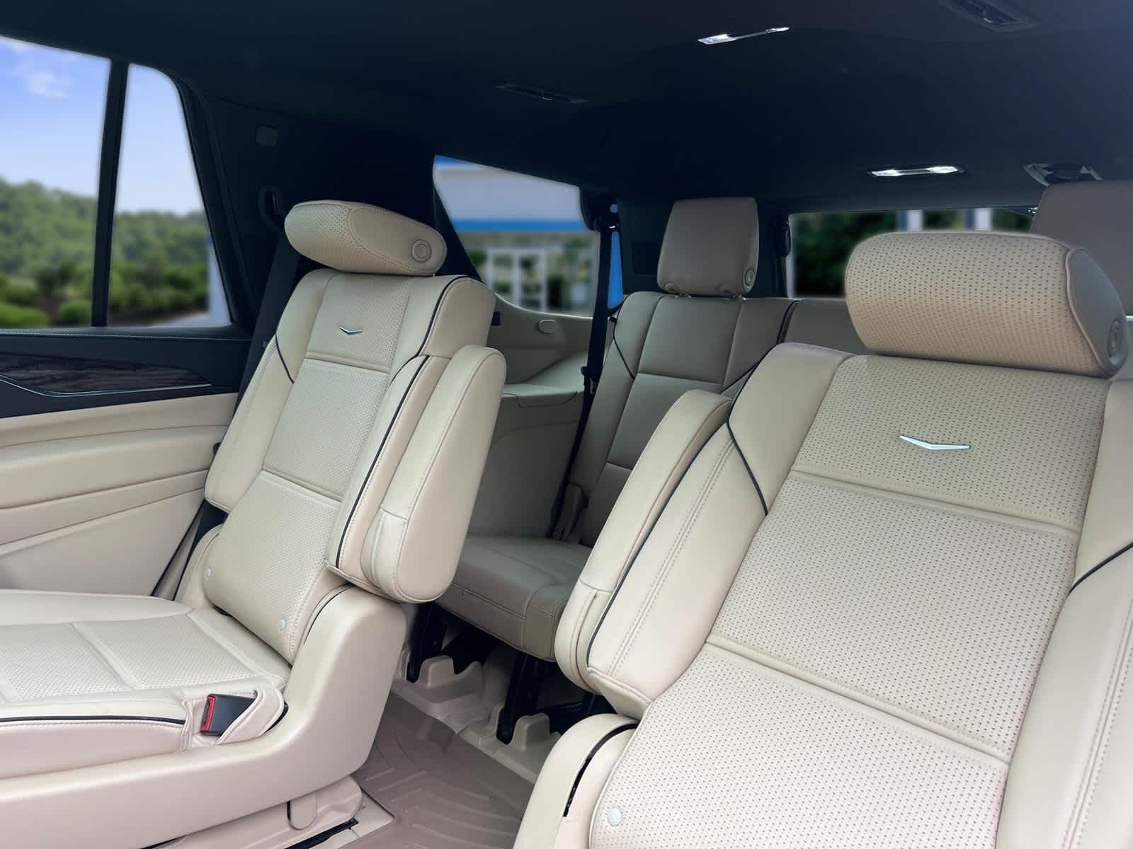 2023 Cadillac Escalade 4WD Premium Luxury