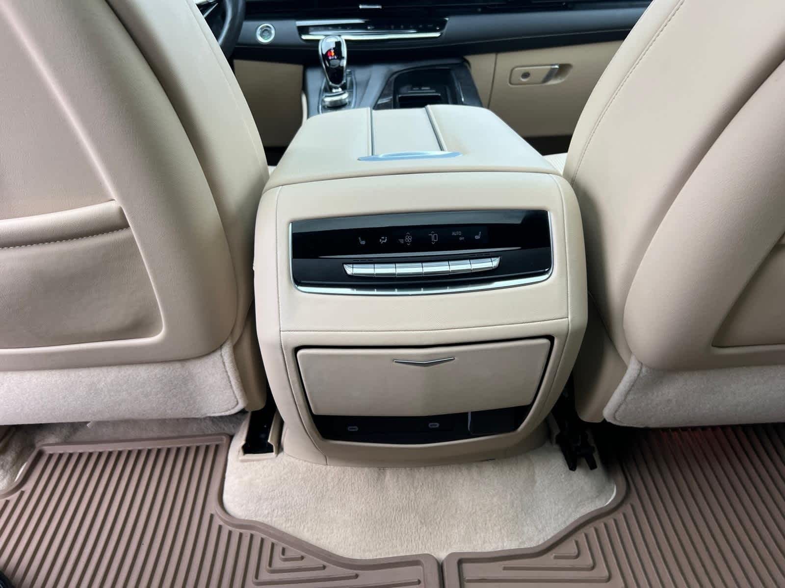 2023 Cadillac Escalade 4WD Premium Luxury
