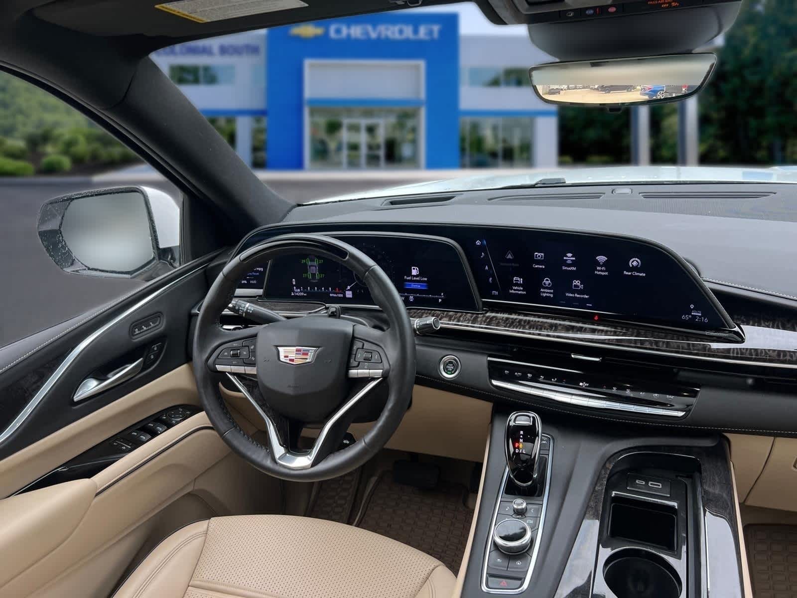 2023 Cadillac Escalade 4WD Premium Luxury