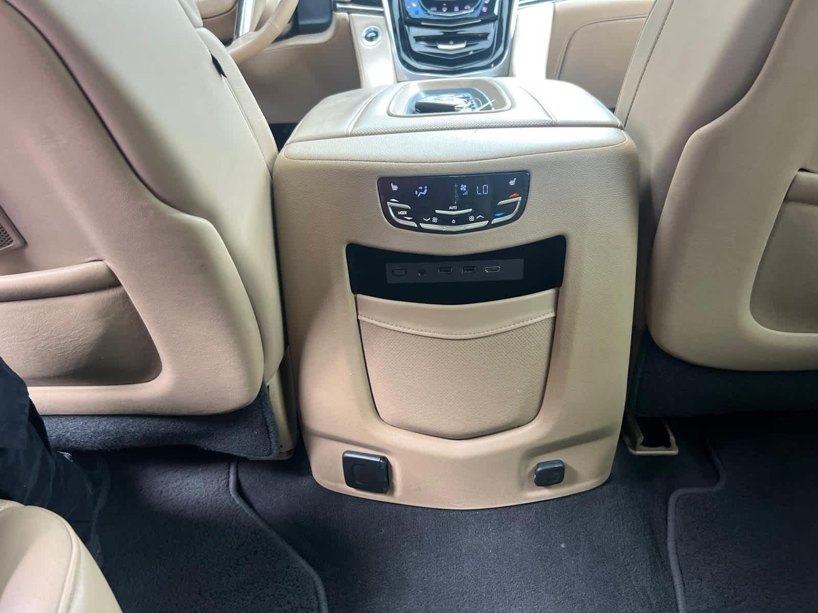 2019 Cadillac Escalade Platinum