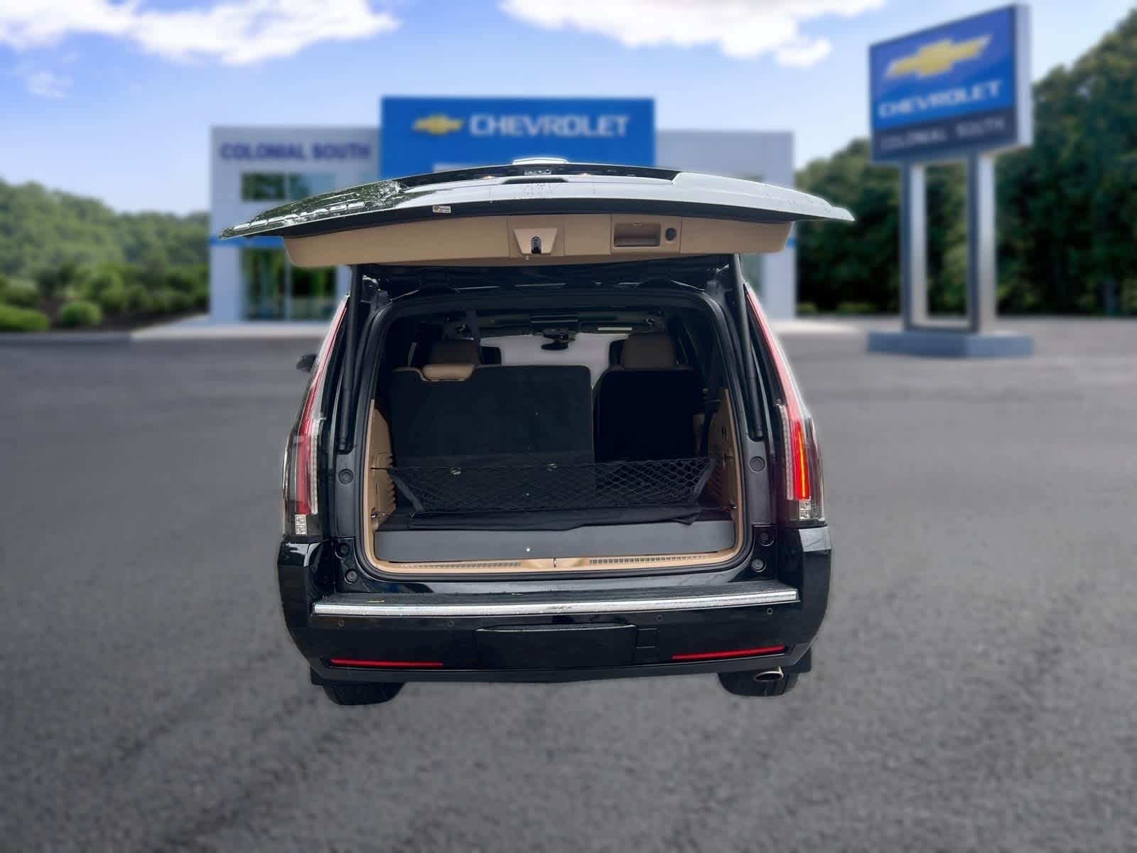 2019 Cadillac Escalade Platinum