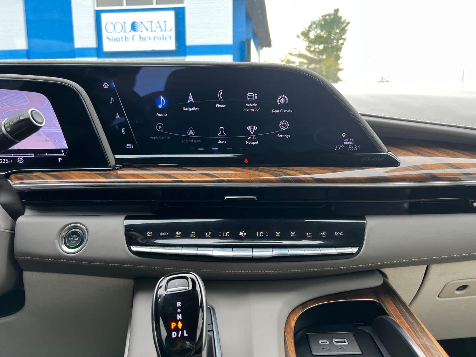 2024 Cadillac Escalade ESV Sport Platinum
