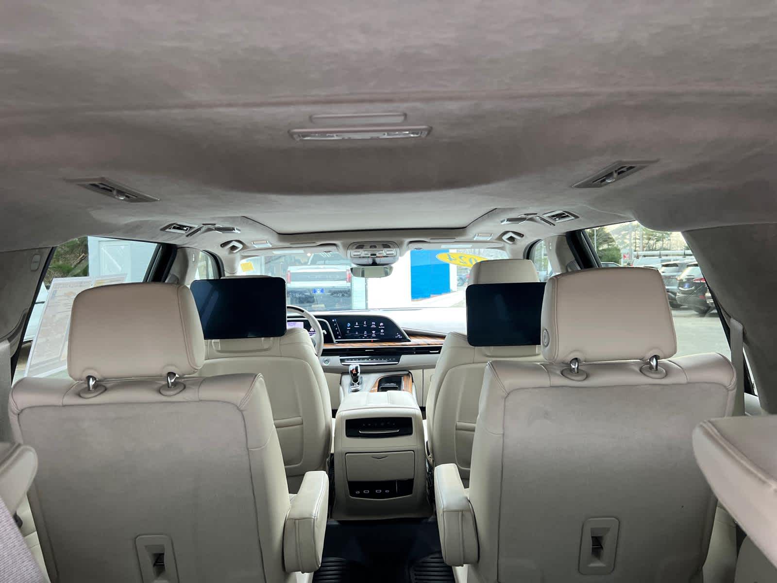2024 Cadillac Escalade ESV Sport Platinum