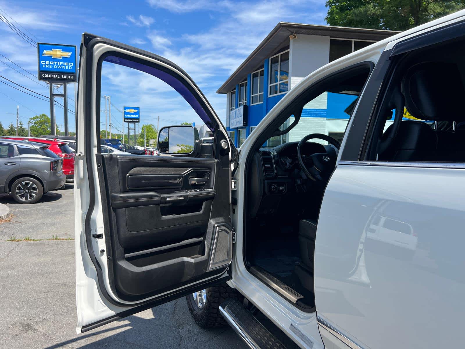 2021 RAM 3500 Limited Mega Cab 4x4 6'4" Box