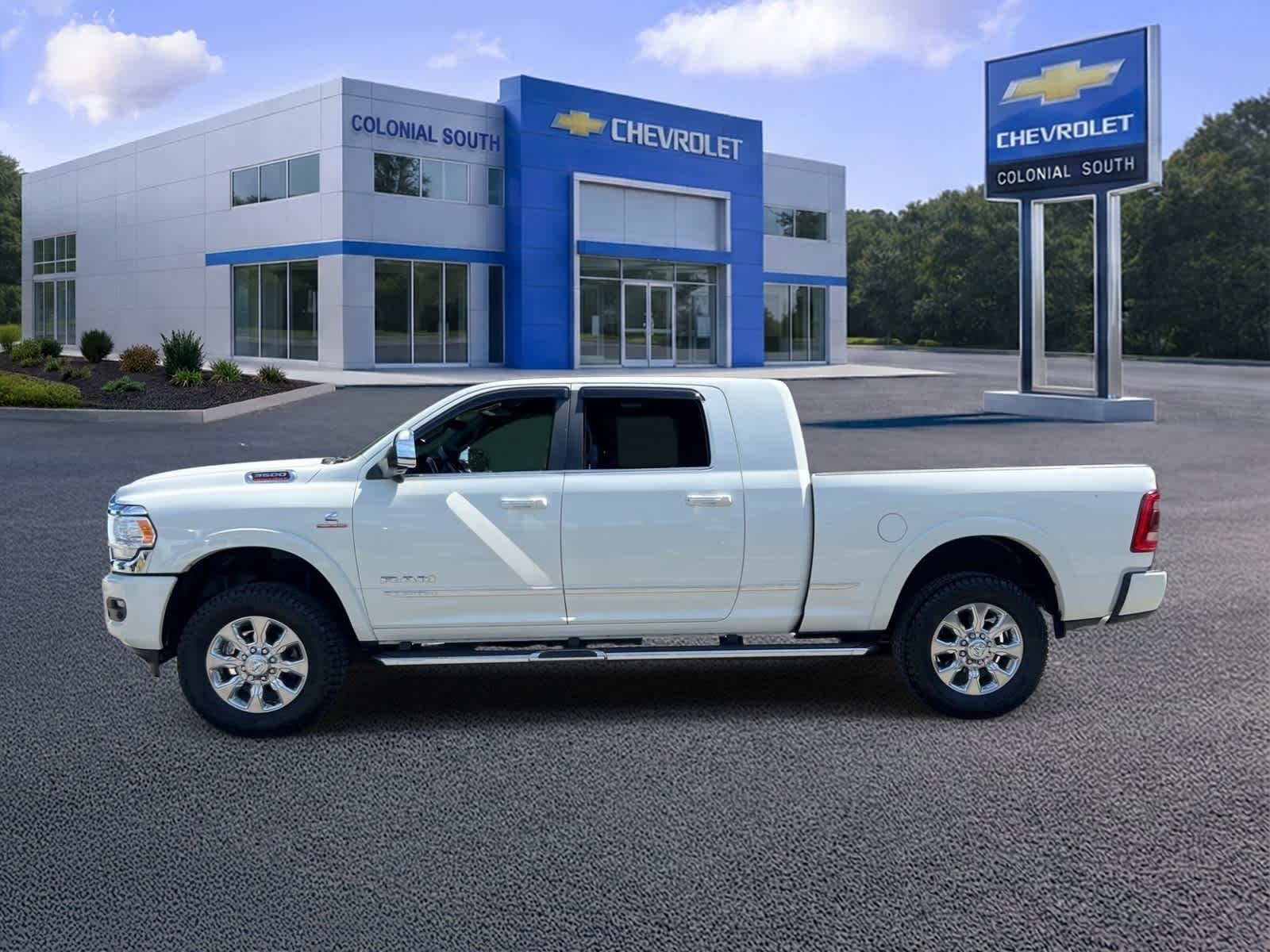 2021 RAM 3500 Limited Mega Cab 4x4 6'4" Box