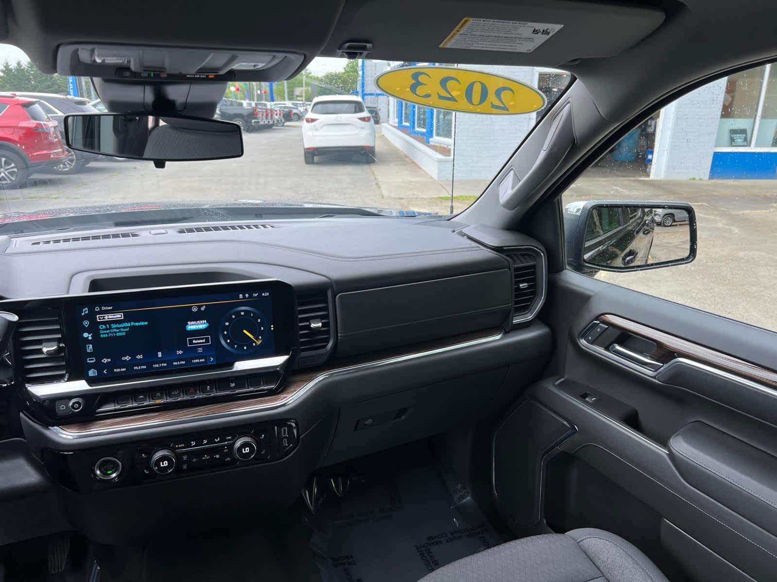 2023 Chevrolet Silverado 1500 LT (2FL)