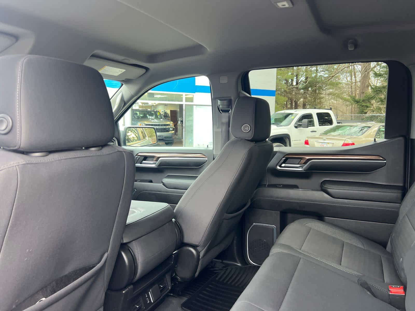 2024 Chevrolet Silverado 1500 LT (2FL)