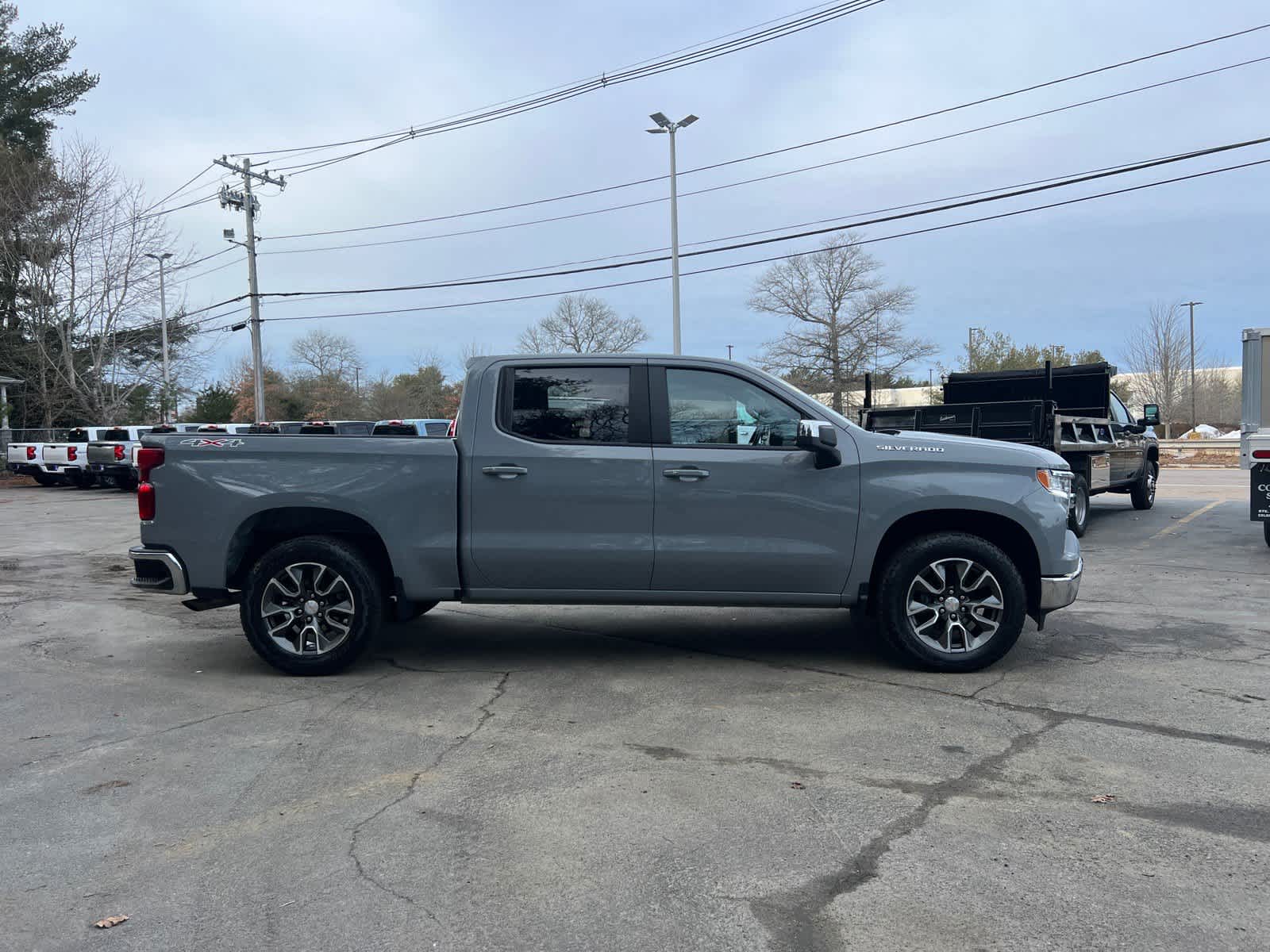 2024 Chevrolet Silverado 1500 LT (2FL)